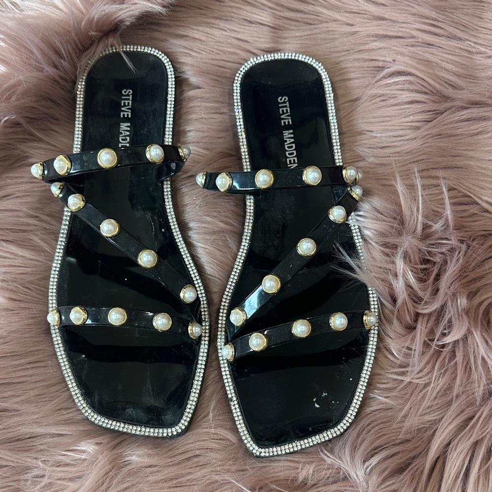 Steve Madden Black Sandals with Pearl Accents
